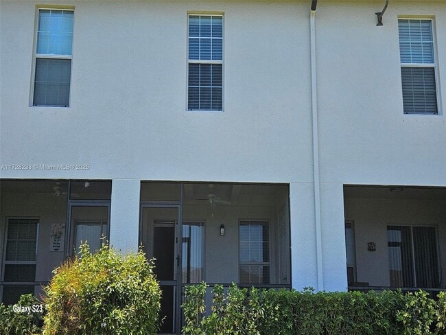 Building Photo - 9101 Gervais Cir