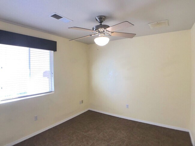 Building Photo - Ventana Ranch Gem! 3 Bedroom 2 Bath. Gate Community! Single Story with Large Backyard.