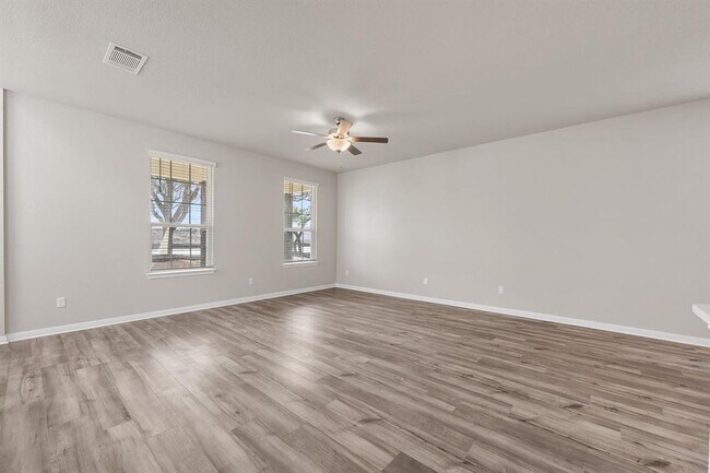 Building Photo - 1009 Lone Peak Wy