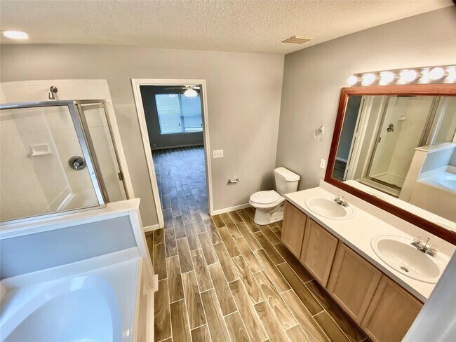 Building Photo - 17419 Prospect Meadows Dr