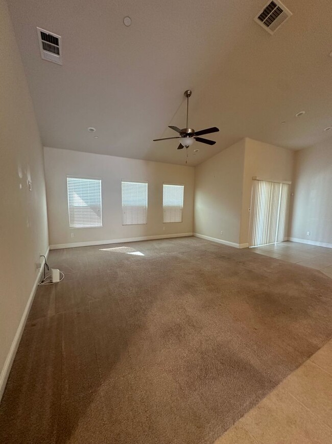 Building Photo - Must see this immaculate home!!!