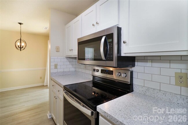 Building Photo - 155 Green Dragon Ct