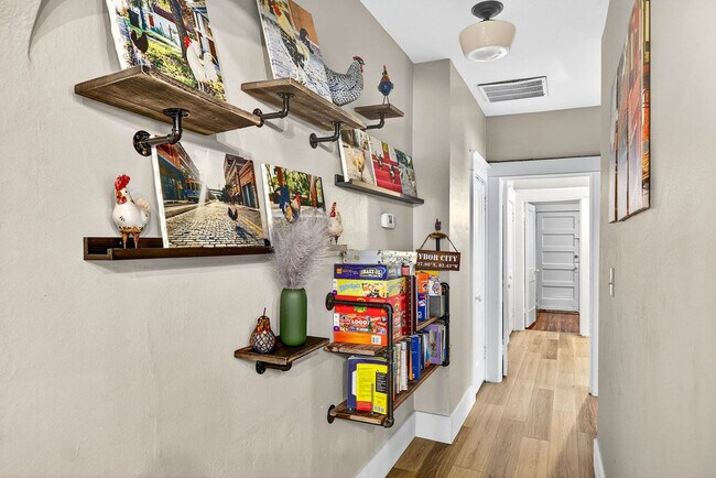 Building Photo - 5901 N Ola Ave