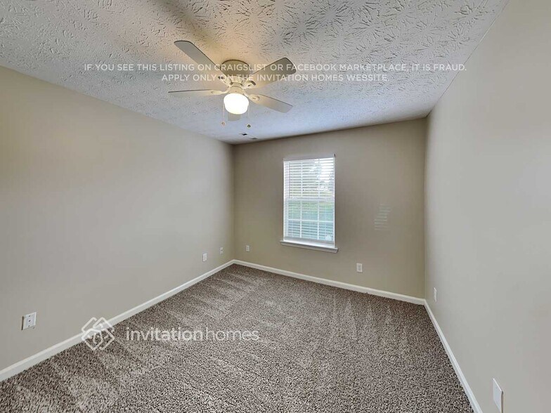 Building Photo - 661 Tipperary Rd