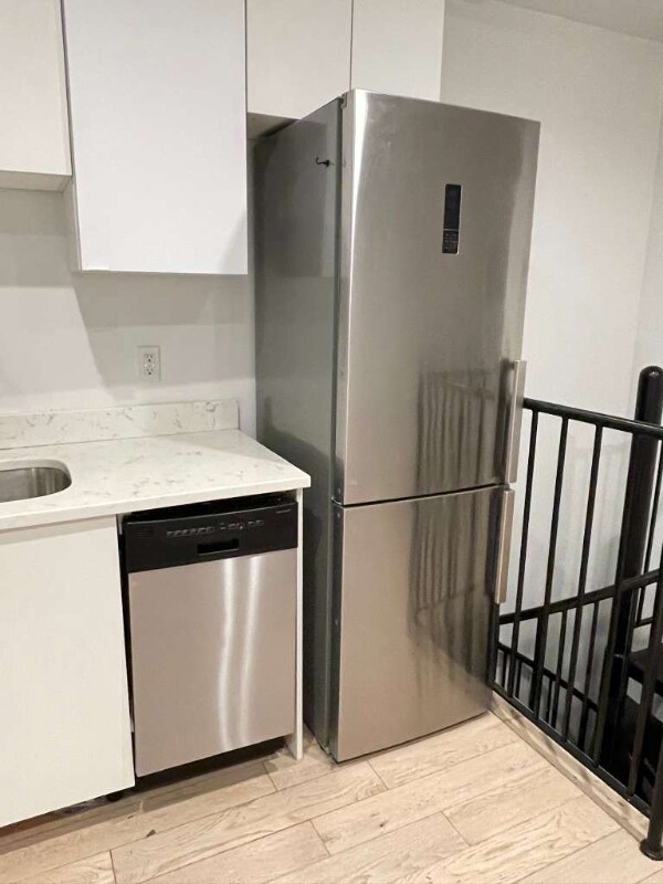 Building Photo - 66 E 127th St