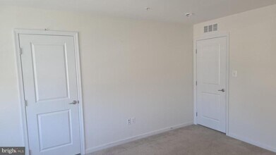 Building Photo - 5185 Mudville Ln