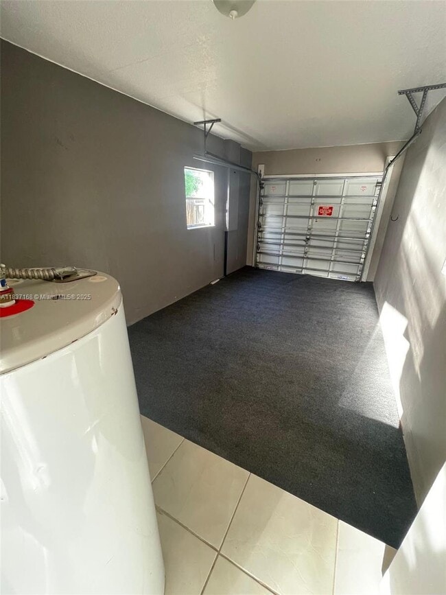 Building Photo - 17900 SW 154th Ct