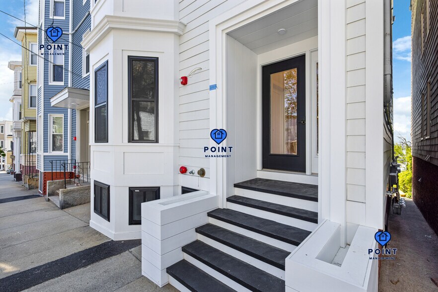 Building Photo - 275 Webster St