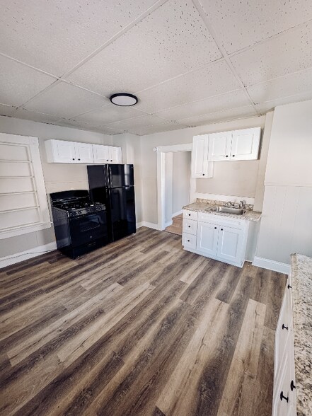 Building Photo - 38-40 Converse St