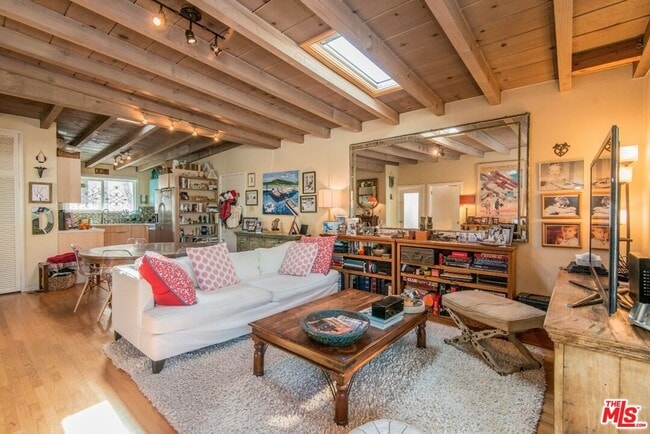 Building Photo - 1342 Miller Dr