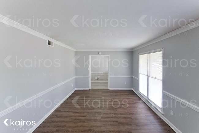 Building Photo - 2657 Old Orchard Ln