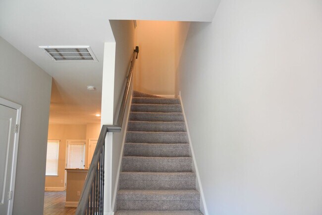 Building Photo - 7124 Fringe Flower Dr