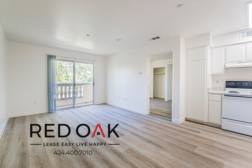 Building Photo - 32325 S Pasadena St