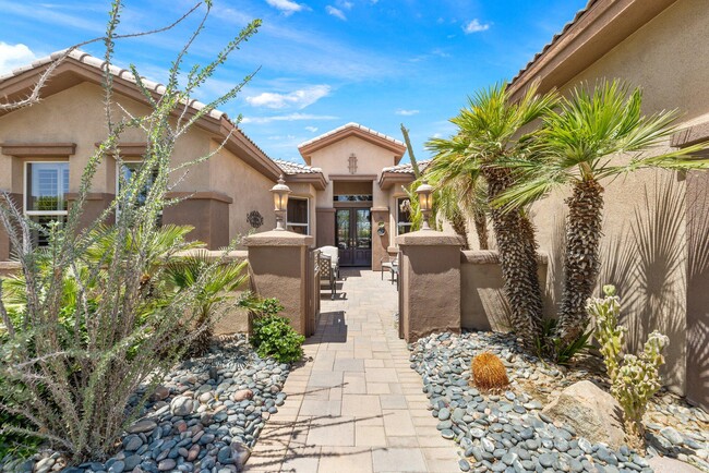 Building Photo - 44085 Royal Troon Dr