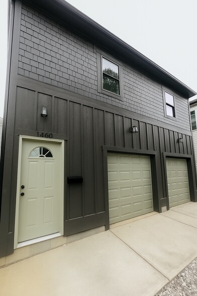 Building Photo - 1462 Hamlet St