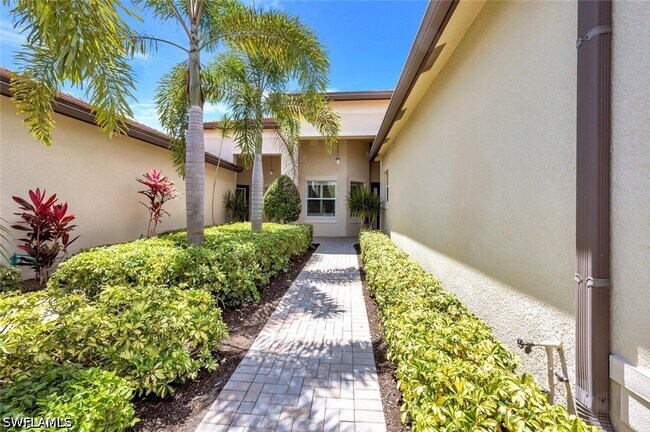 Building Photo - 28496 Burano Dr