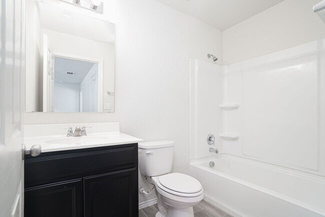 Building Photo - 4-Bedroom Home in New Braunfels with 3 Baths + Open Living Design