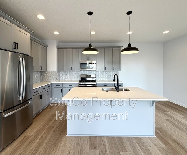 Building Photo - 254 N 1st St