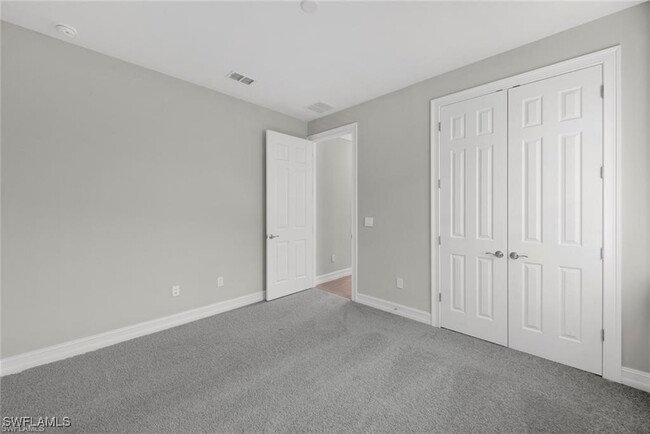 Building Photo - 319 Tamarindo Ln