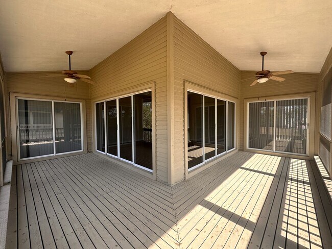 Building Photo - 2 Bedroom 2 Bath in Plantation Bay in Ormond Beach