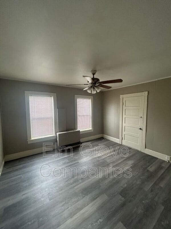 Building Photo - 182 Hall St