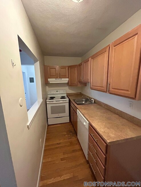 Building Photo - 26 Allston St