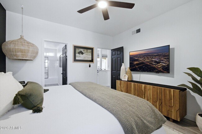 Building Photo - 7009 E Acoma Dr
