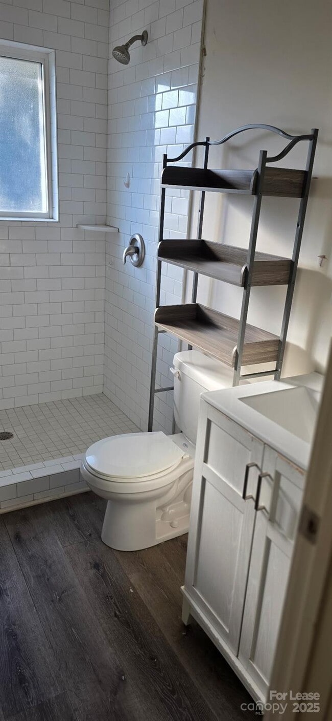 Building Photo - 310 State St