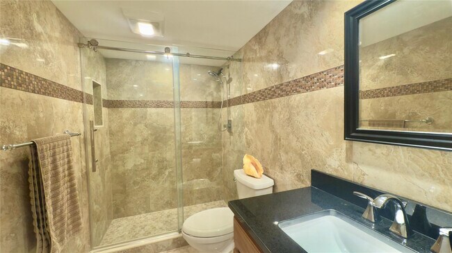 Building Photo - 1516 Whitehall Dr