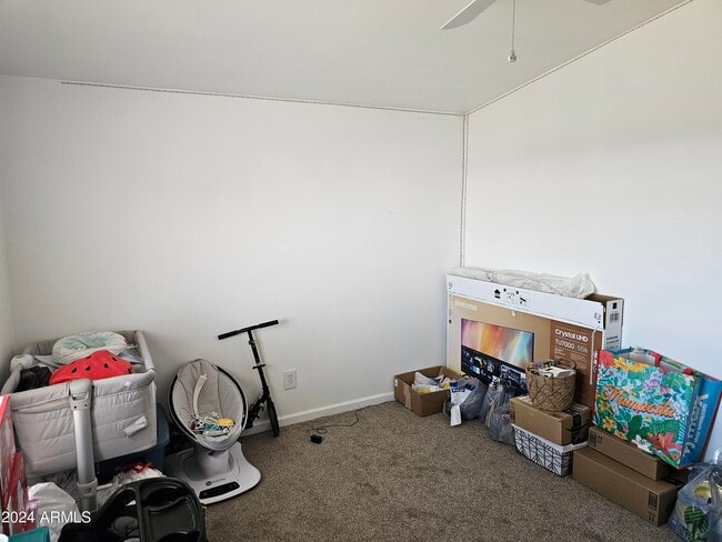 Building Photo - 1042 W Ocotilla St