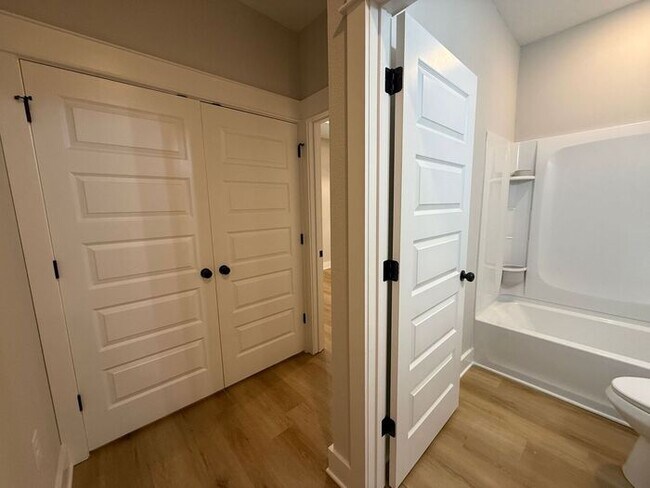 Building Photo - Milton - Avalon Beach - 3 bedroom, 2 bathroom