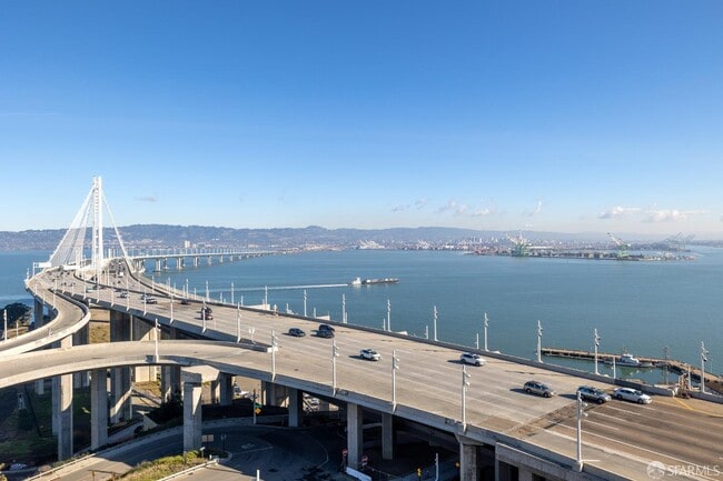 Building Photo - 1 Bristol Court