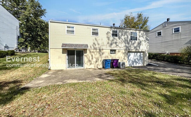 Building Photo - 588 Catskill Dr