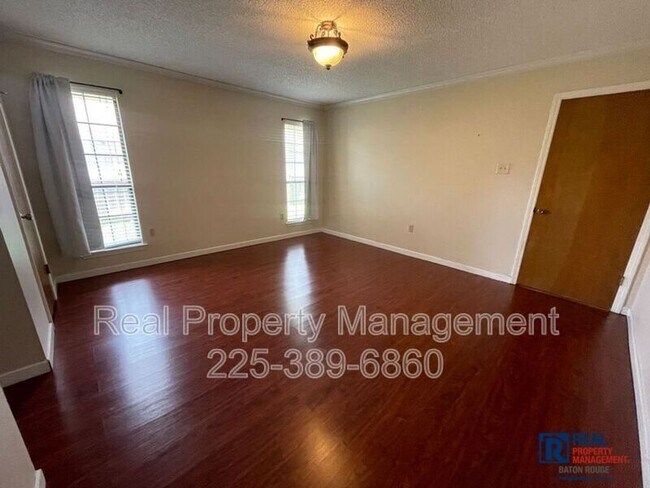 Building Photo - 1228 Beckenham Dr