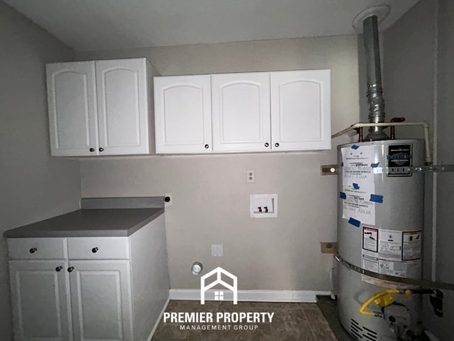 Building Photo - Spacious 3BR Southaven Home w/ Sunroom, Hardwood Floors & Fenced Yard & Near Schools