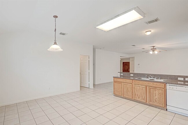 Building Photo - 5815 Plantation Crest Dr