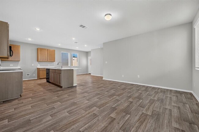 Building Photo - 2704 Towy Rd