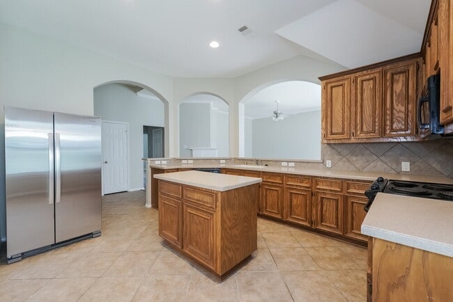 Building Photo - 17223 Verdant Willow Way