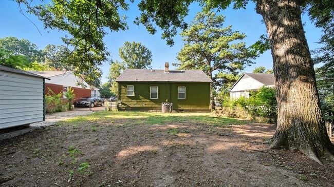 Building Photo - 3236 Allison Ave