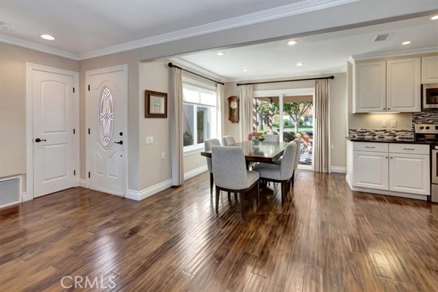 Building Photo - 5336 Bahia Blanca W