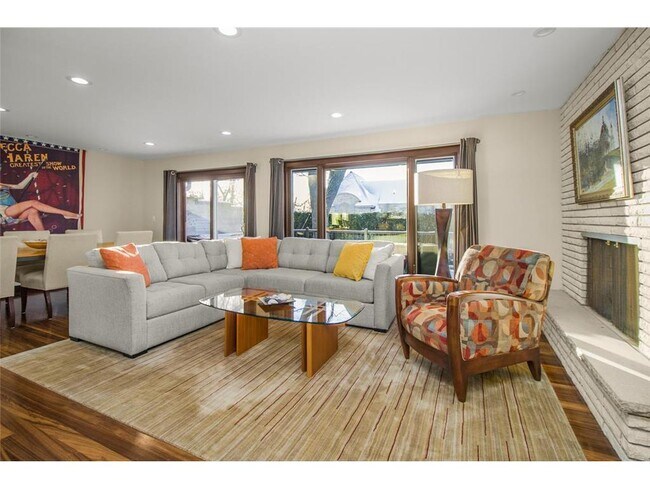 Building Photo - 139 Otis Avenue