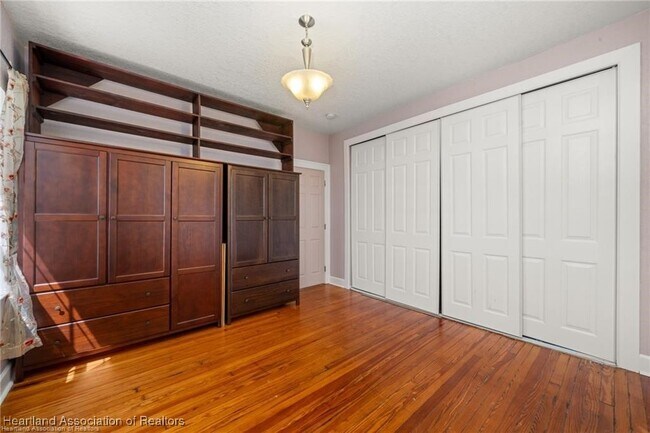 Building Photo - 1110 Hotiyee Ave