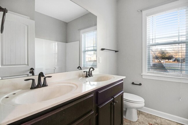 Building Photo - MUST SEE! Stunning 3 BR | 2 BA Home for Re...