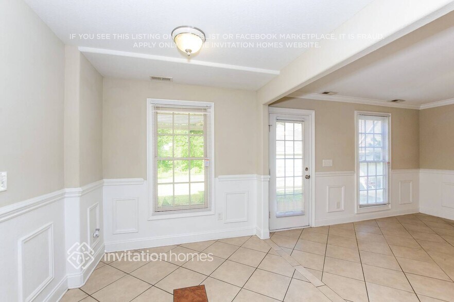 Building Photo - 3837 Sally Ln