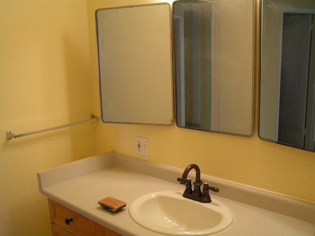 Building Photo - 727 Marine Dr