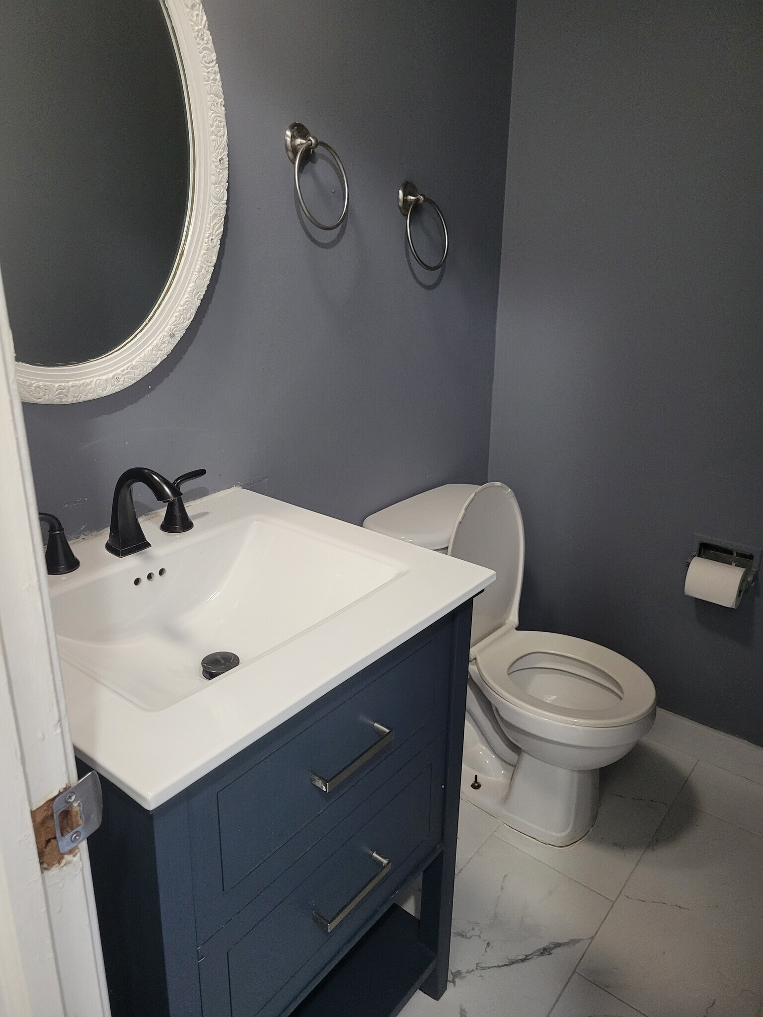 Building Photo - 258 E Bailey Rd