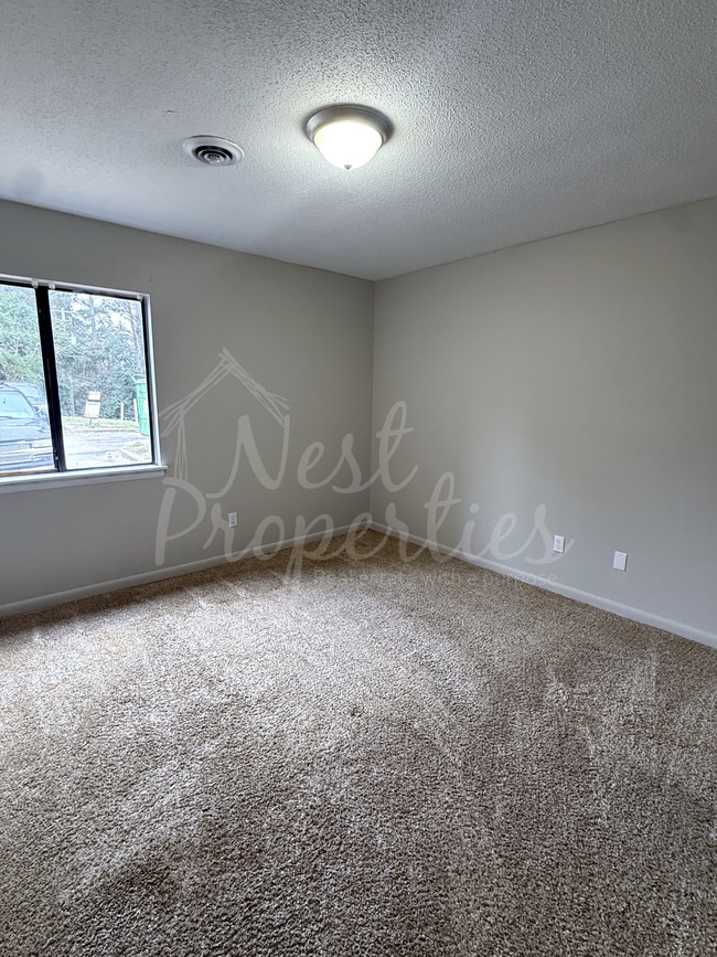 Building Photo - 1211 Metze Rd