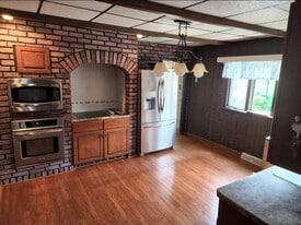 Building Photo - 53 Victory Ave