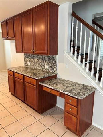 Building Photo - 2420 Cimmaron Dr