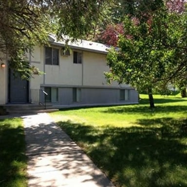 Building Photo - Twin Cedars